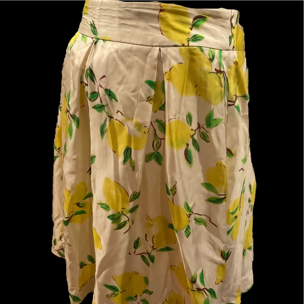 “KATE SPADE” ♠️ Lemon Print Fully Lined Skirt.